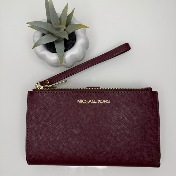 Michael Kors Double Zip Wristlet / Wallet Merlot - Picture 1 of 4
